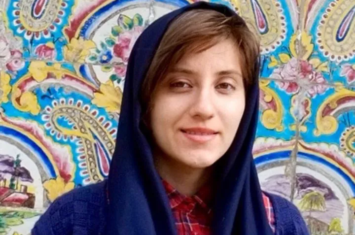 نوشتن گریزگاه من از دنیای واقعی است